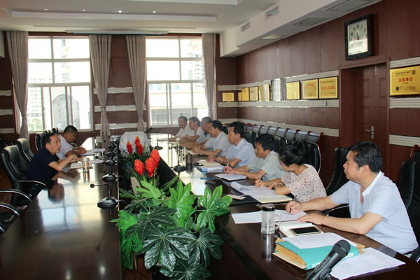 隴運(yùn)集團(tuán)公司黨委召開加強(qiáng)黨風(fēng)廉政建設(shè)，全面從嚴(yán)治黨落實(shí)主體責(zé)任專題會議