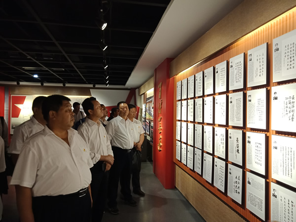 隴運(yùn)集團(tuán)公司黨委開(kāi)展“不忘初心、牢記使命”紀(jì)念建黨98周年主題黨日活動(dòng)